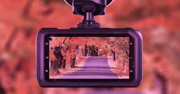 7 Things To Look For In the Best Truck Dash Camera.