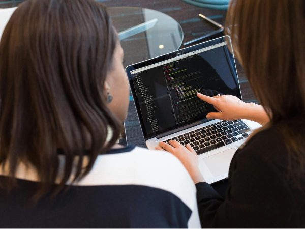 Choosing a VMware Competitor for Modern IT Needs
