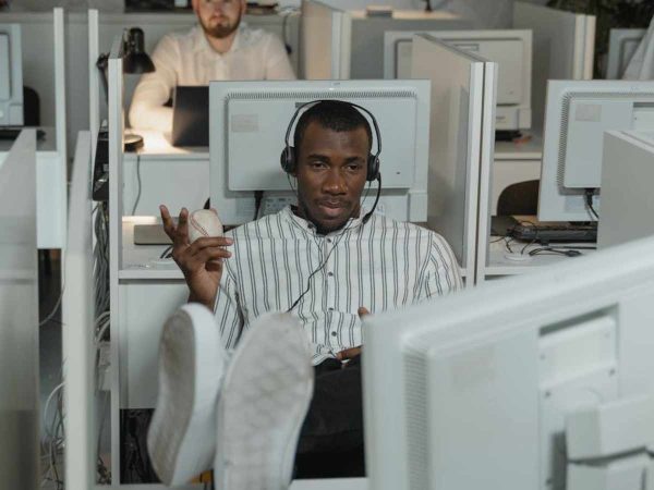 Effective Sound Masking Systems for Privacy