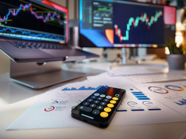 Midcap and Benchmark Index Performance in the Indian Stock Market