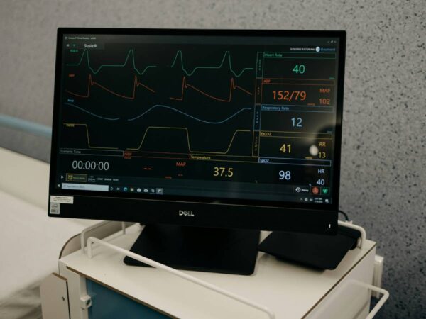 Programmatic Identity and Device Telemetry: The Engineering Behind Algorithmic Trust Scores